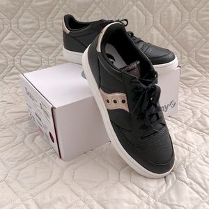 Saucony women’s Jazz Court sneakers